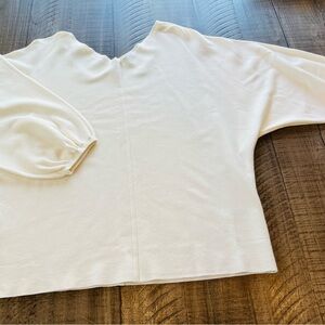 Lafayette 148 sweater size XL